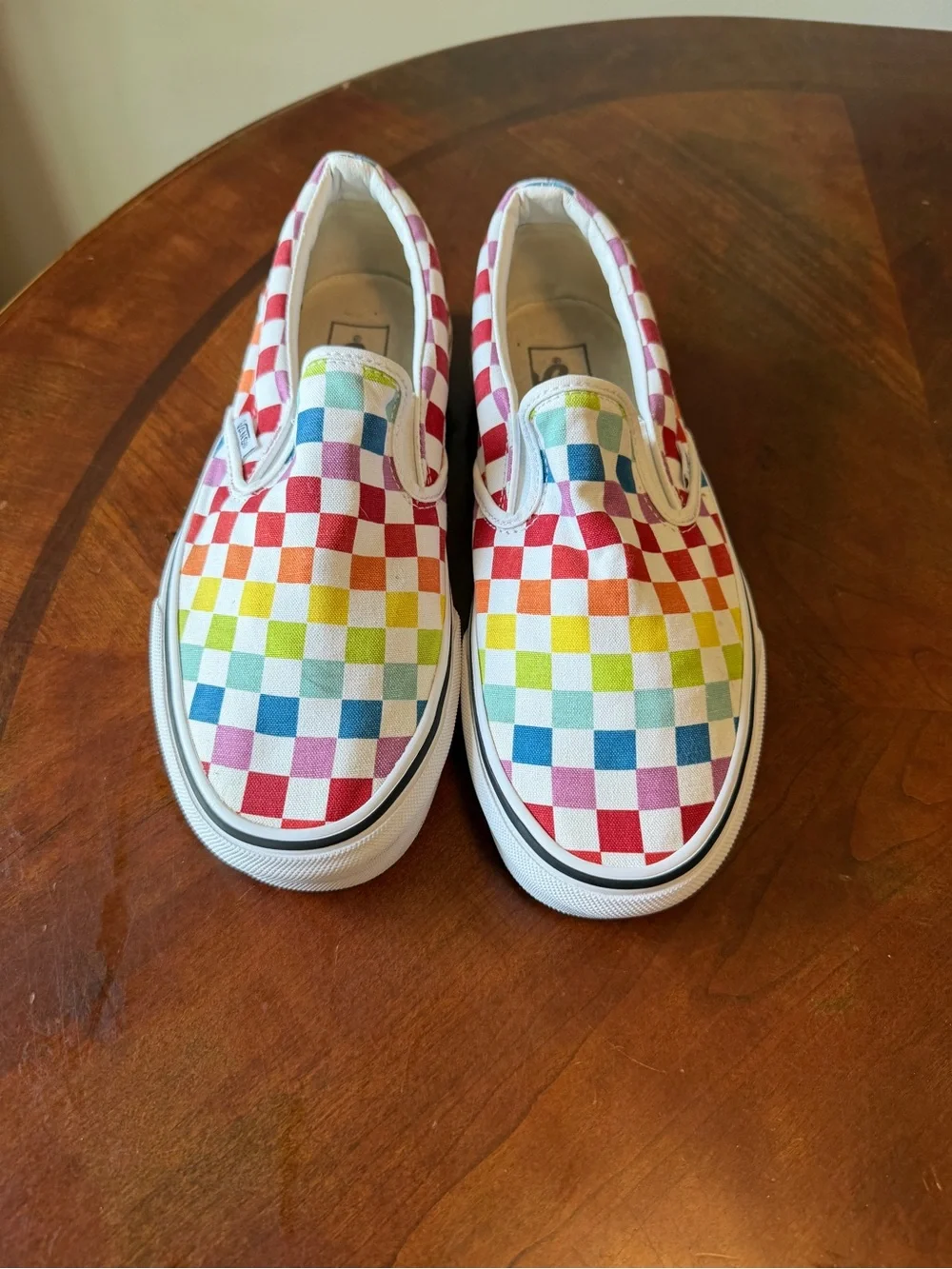 Vans Low Top Sneakers Rainbow Checkerboard Slip on Shoes Women’s Size 9